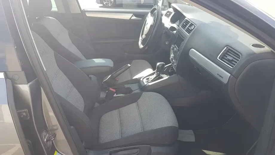 Volkswagen Jetta A6 — imagine 9