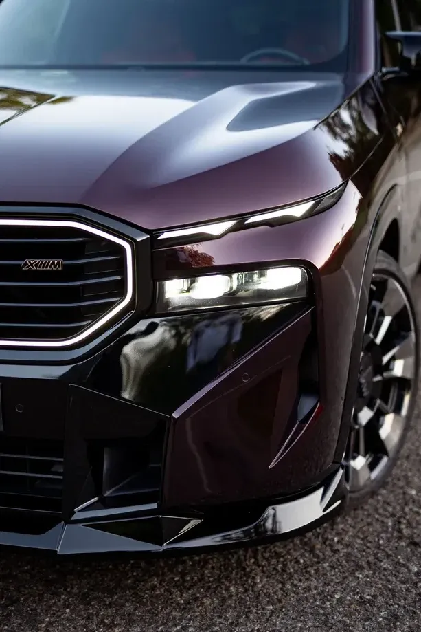 BMW XM Standard — imagine 9