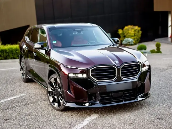 BMW XM Standard
