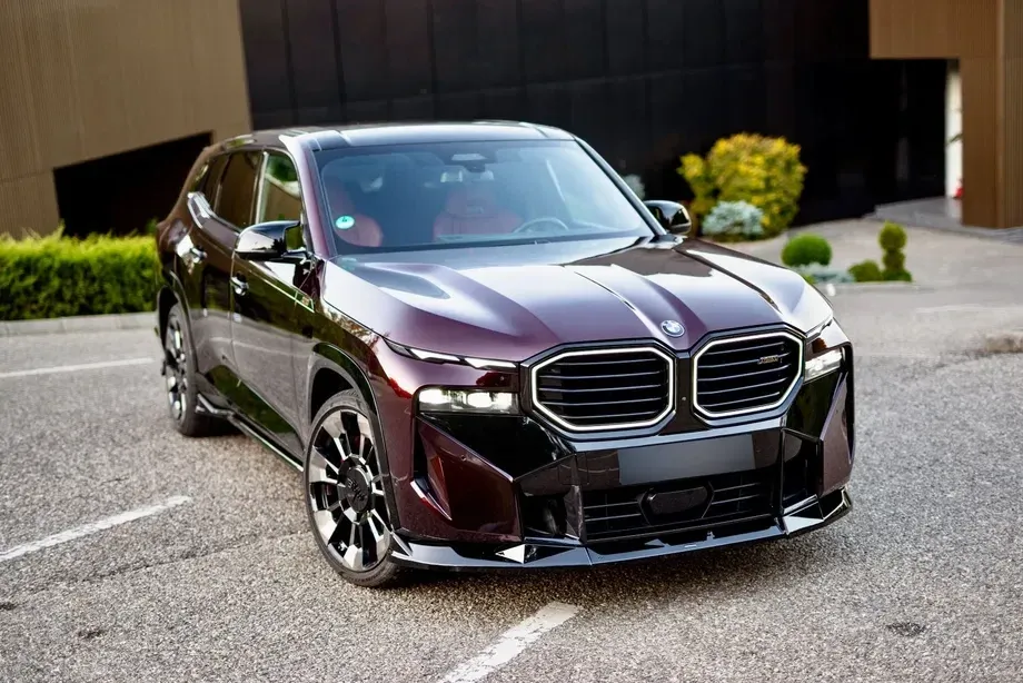 BMW XM Standard — imagine 3