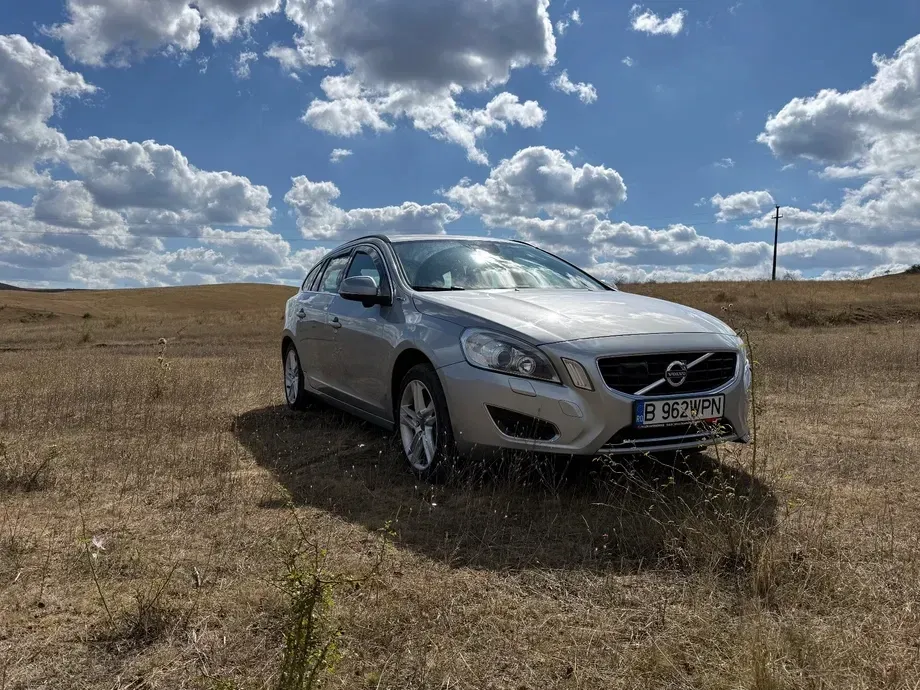 Volvo V60 — imagine 2