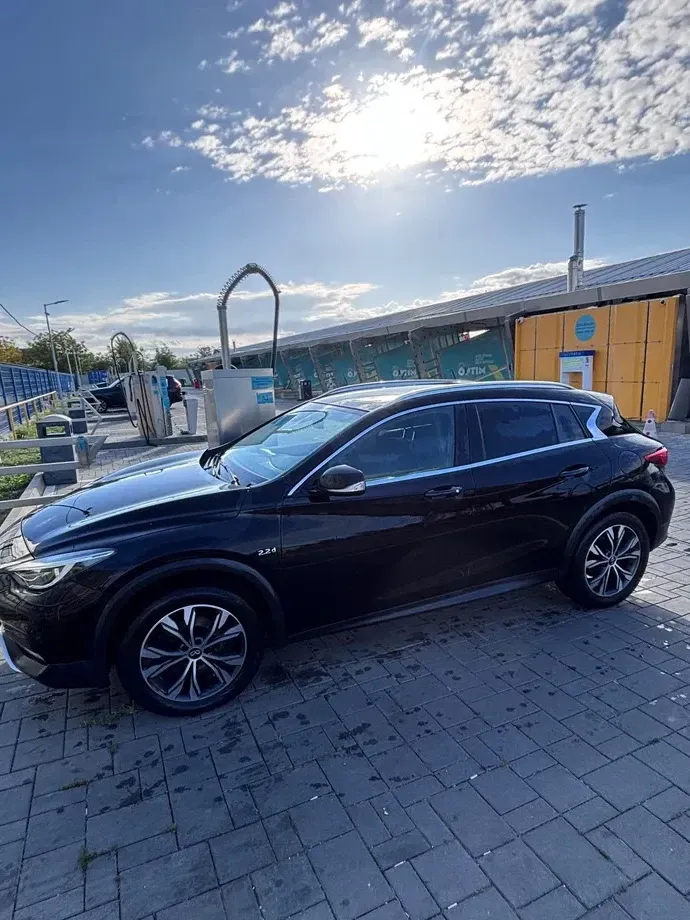 Infiniti QX30 — imagine 4