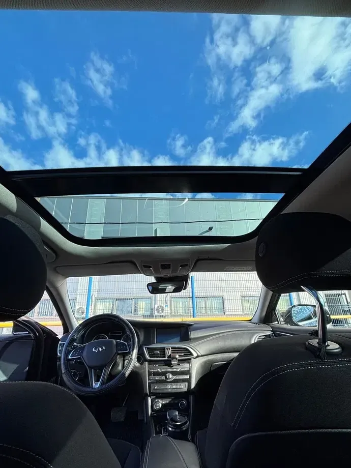 Infiniti QX30 — imagine 5