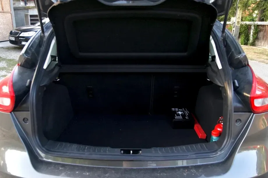 Ford Focus — imagine 5