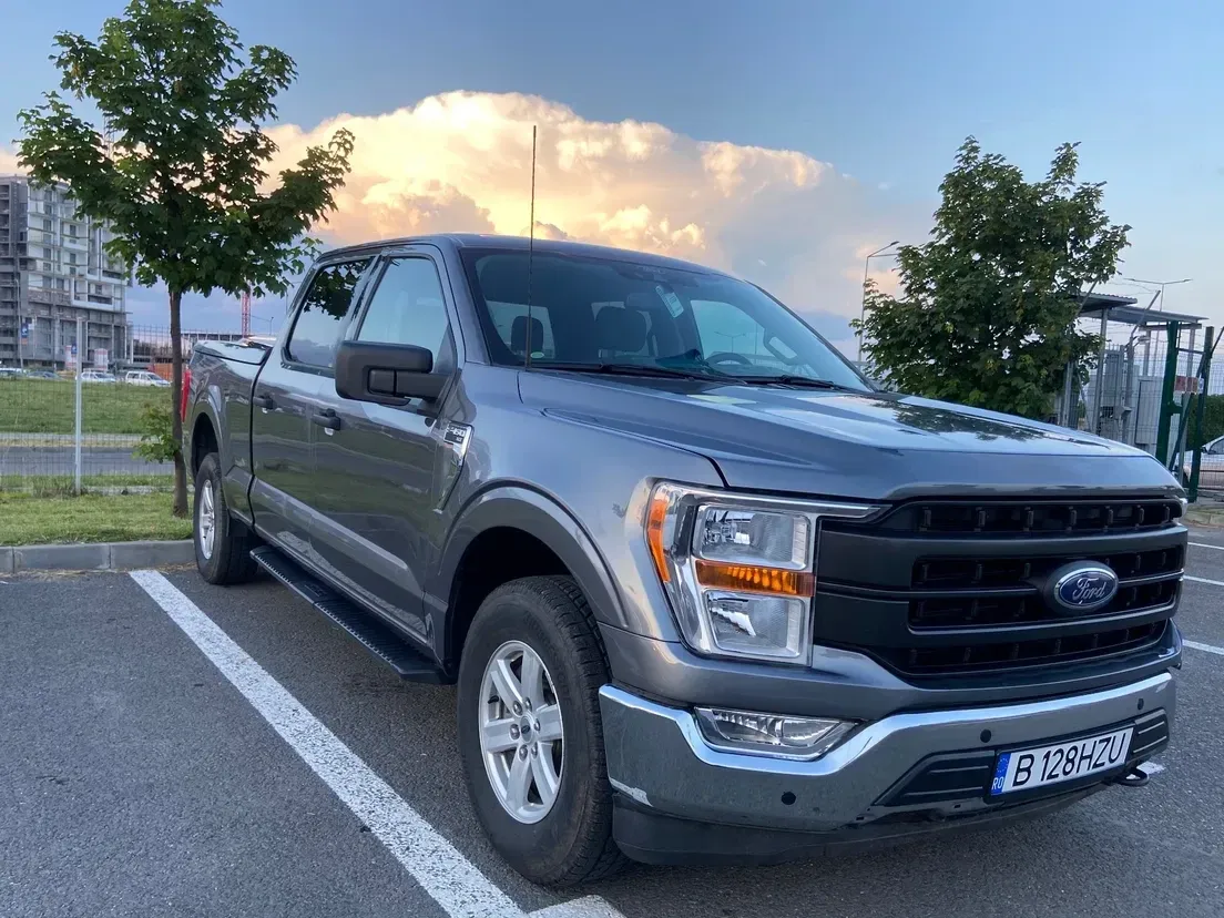 Ford F150 — imagine 10