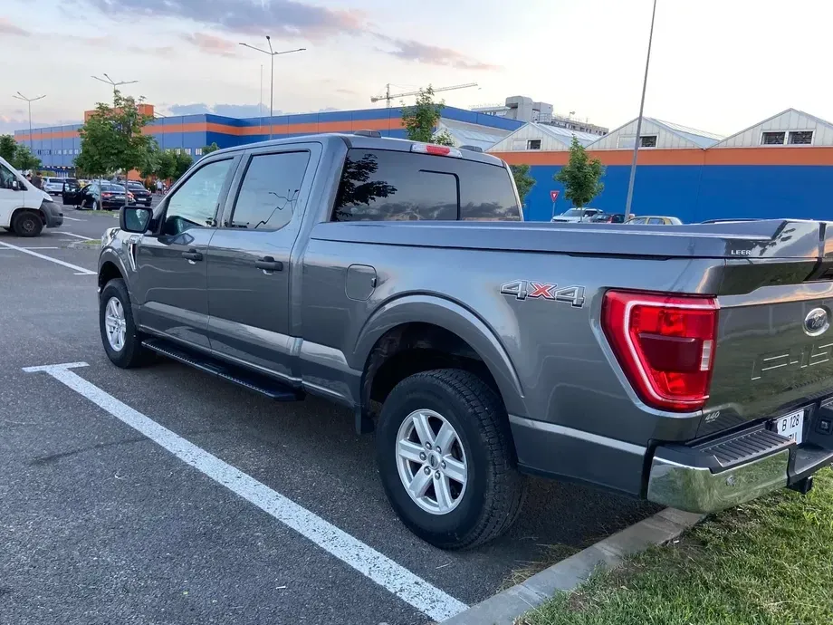 Ford F150 — imagine 9