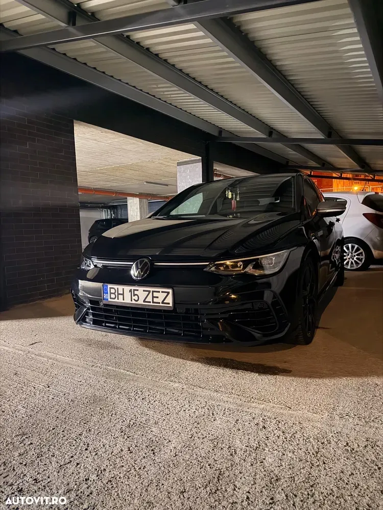Volkswagen Golf — imagine 3