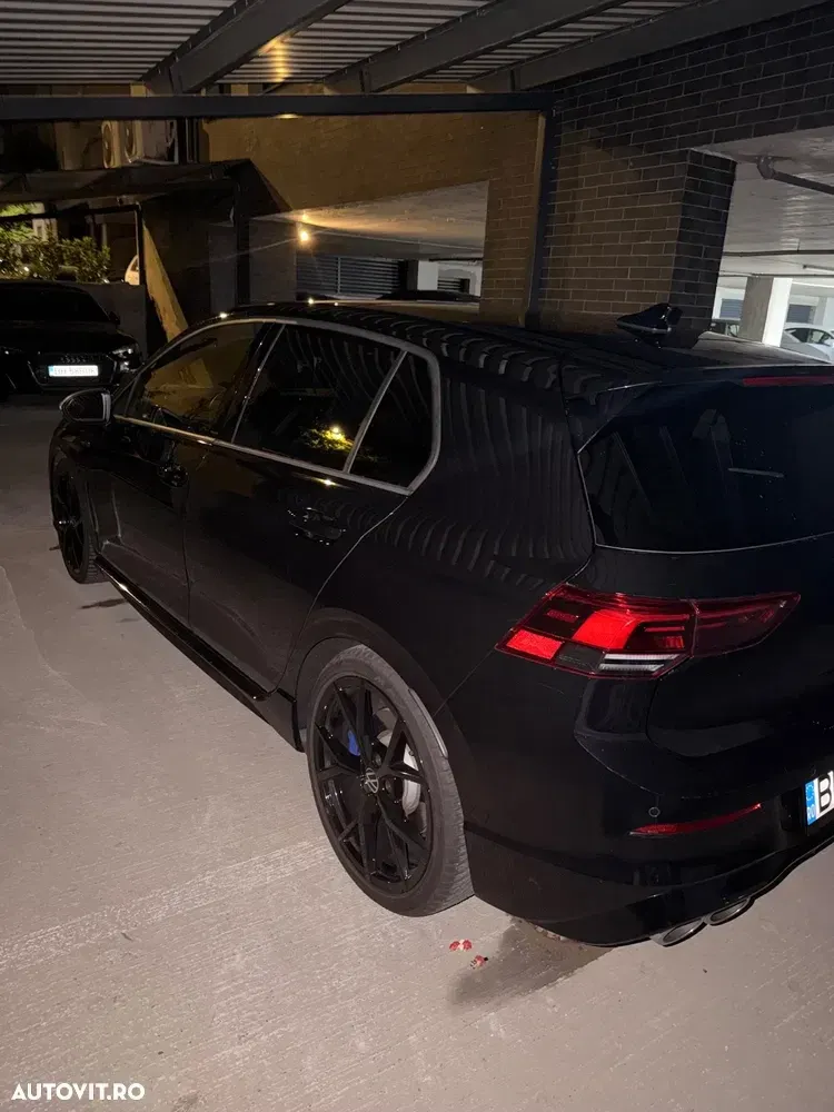 Volkswagen Golf — imagine 4