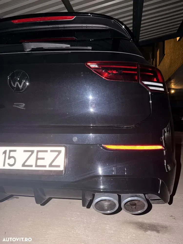 Volkswagen Golf — imagine 5