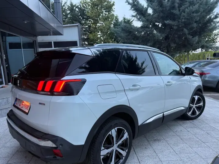 Peugeot 3008 II PureTech 130 Stop & Start GPF EAT8 Crossway