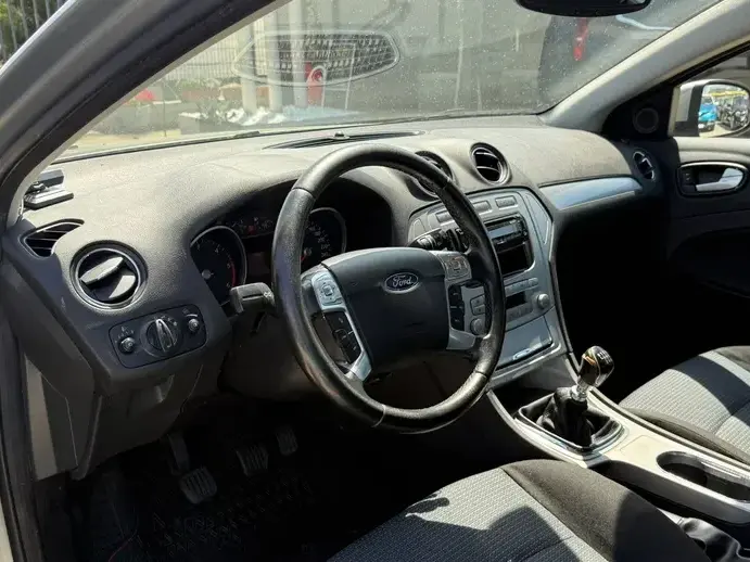 Ford Mondeo III