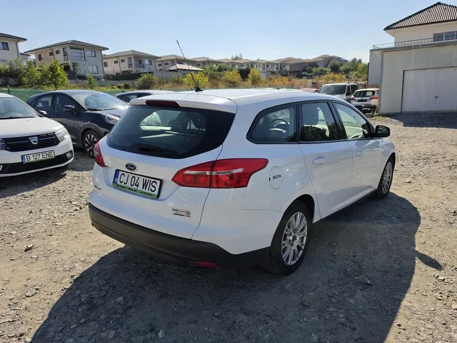 Ford Focus MK3 — imagine 5
