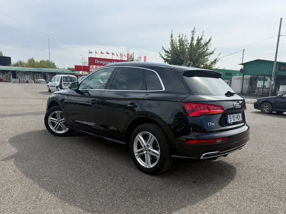 Audi Q5 50 TFSIe quattro S tronic S line business — imagine 8