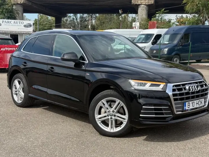 Audi Q5 50 TFSIe quattro S tronic S line business