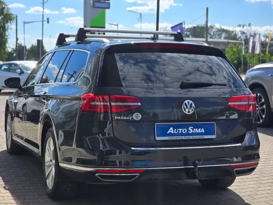 Volkswagen Passat B8 2.0 TDI SCR DSG Highline — imagine 5
