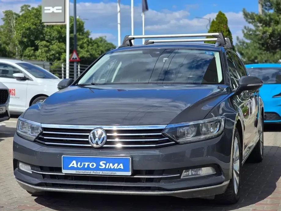 Volkswagen Passat B8 2.0 TDI SCR DSG Highline — imagine 4