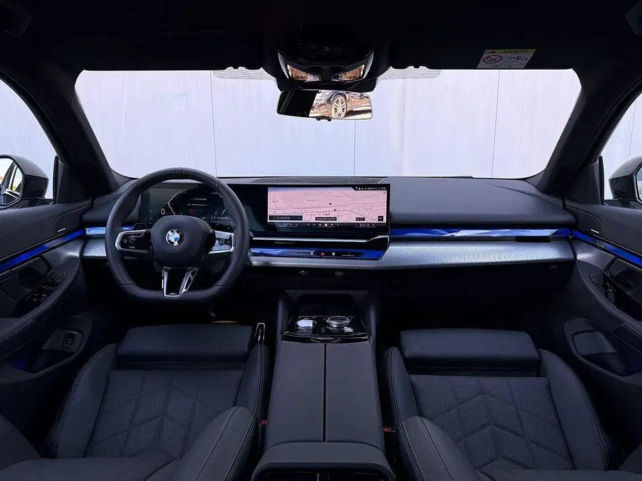 BMW Seria 5 G30/G31 520d xDrive AT MHEV — imagine 5
