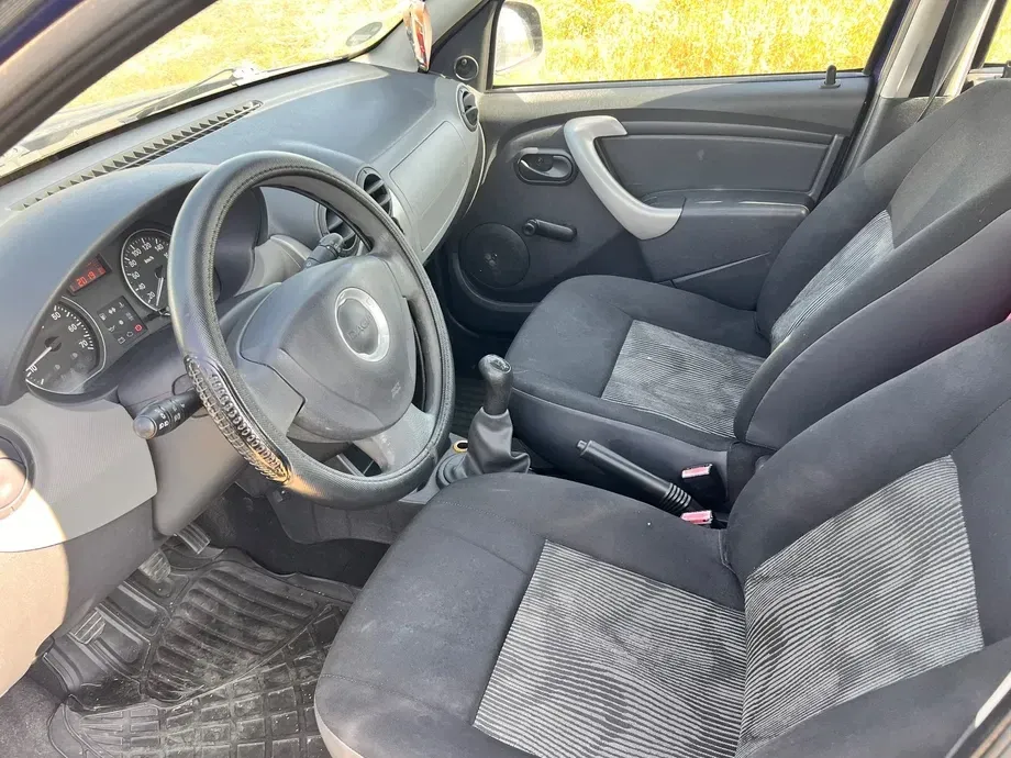 Dacia Sandero I — imagine 10