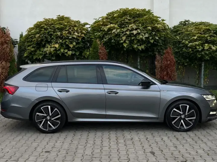 Škoda Octavia 2.0 TDI DSG Sportline
