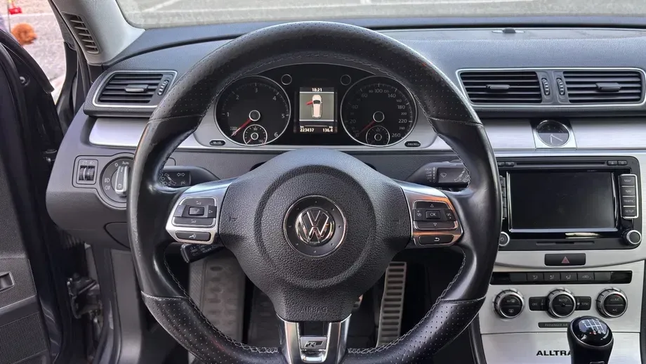 Volkswagen Passat B7 — imagine 6