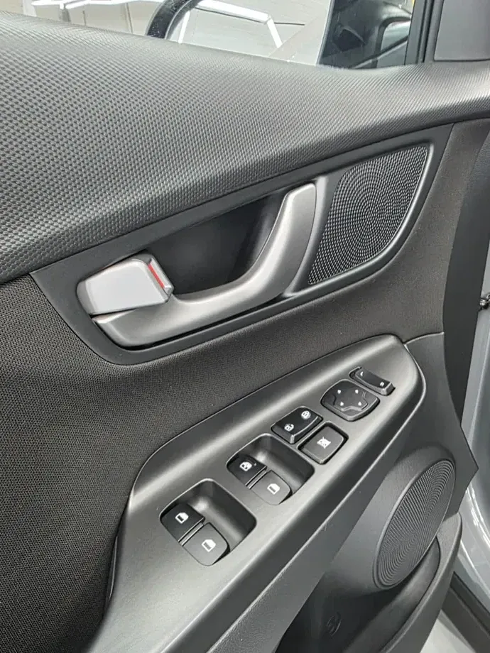 Hyundai Kona — imagine 3