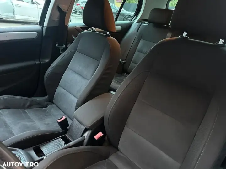 Volkswagen Golf 1.6 TDI DPF BMT DSG Highline