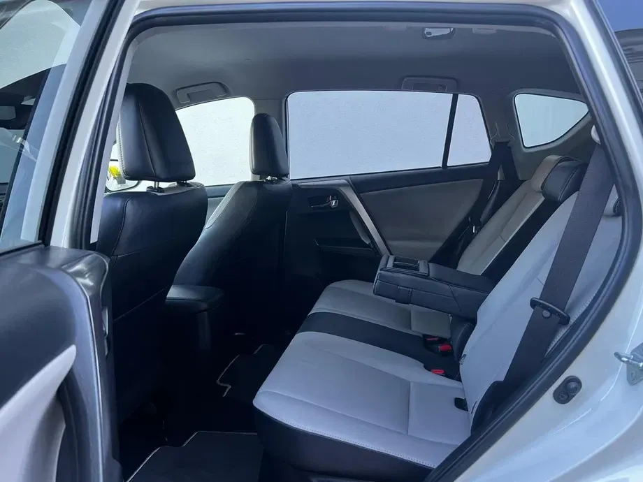 Toyota RAV4 2.5 4x2 Executive — imagine 10