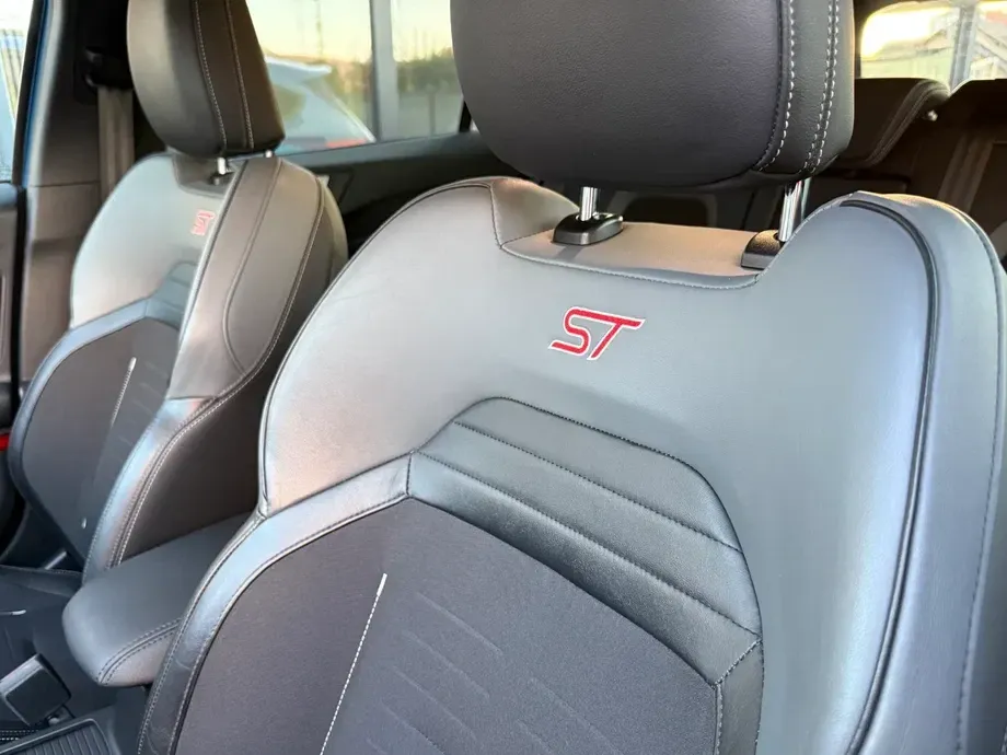 Ford Focus 2.0 EcoBlue S&S ST — imagine 8