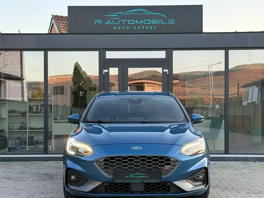 Ford Focus 2.0 EcoBlue S&S ST — imagine 9