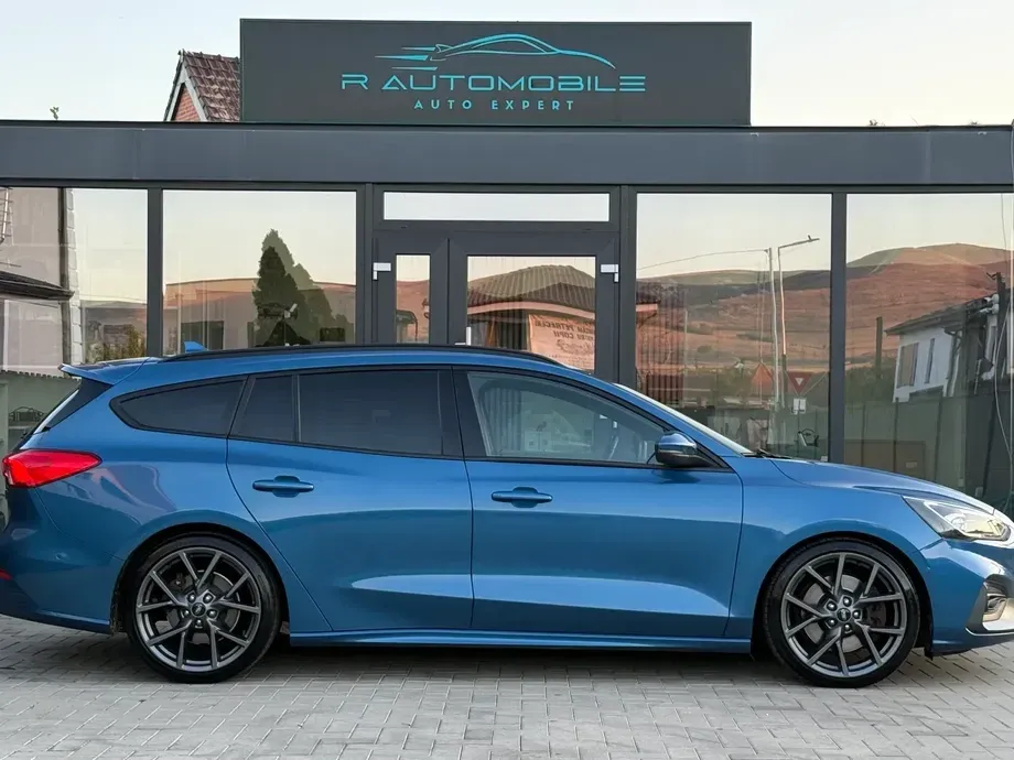 Ford Focus 2.0 EcoBlue S&S ST — imagine 2