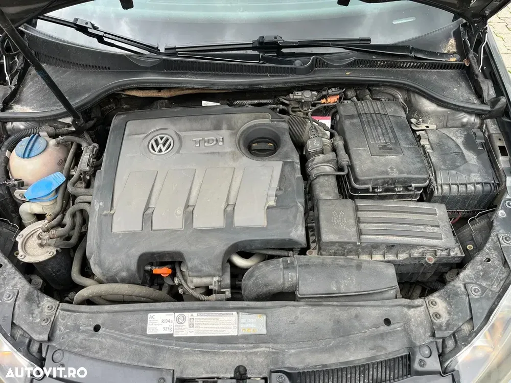 Volkswagen Golf — imagine 5