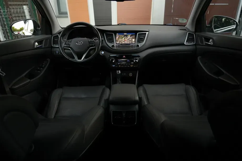 Hyundai Tucson III 2.0 CRDI 4WD Automatik Premium — imagine 4