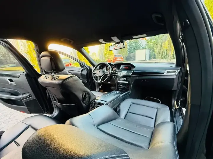Mercedes-Benz E