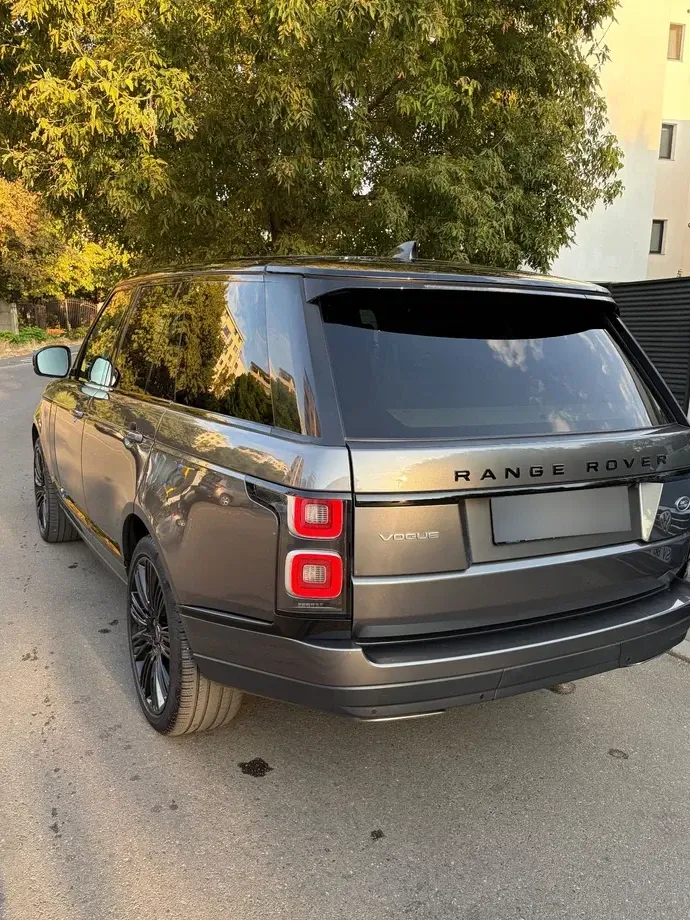 Land Rover Range Rover — imagine 10