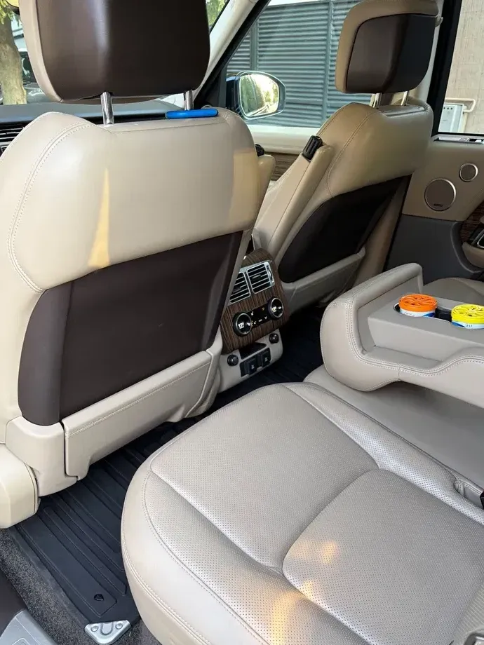 Land Rover Range Rover — imagine 5
