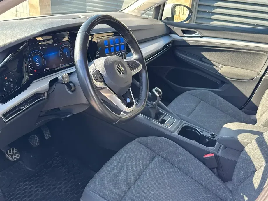 Volkswagen Golf VIII 1.0 TSI Life — imagine 5