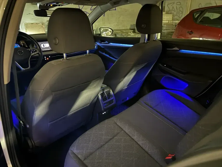 Volkswagen Golf VIII 1.0 TSI Life — imagine 4