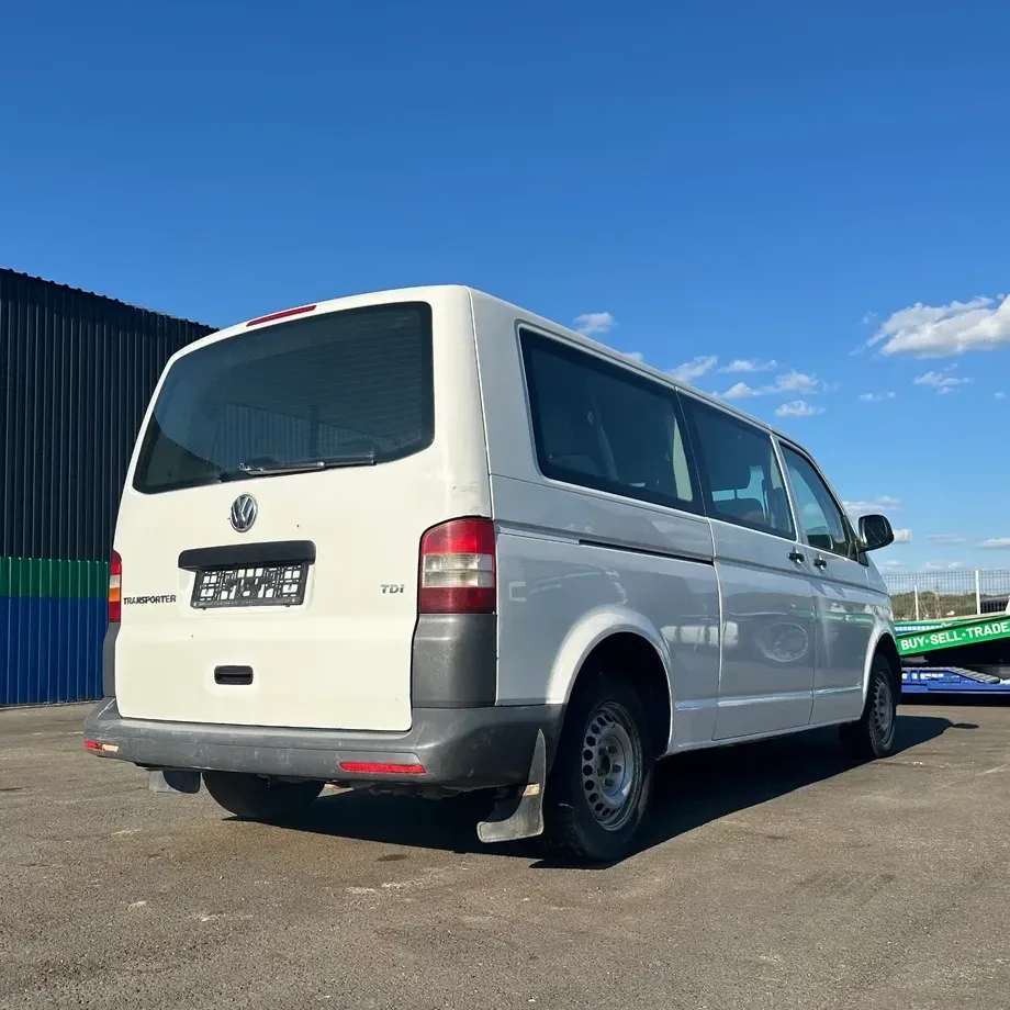 Volkswagen Transporter — imagine 4