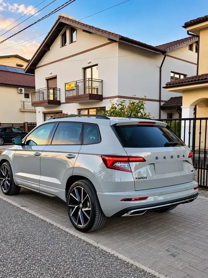 Škoda Karoq 2.0 TDI SCR 4x4 DSG Sportline — imagine 3