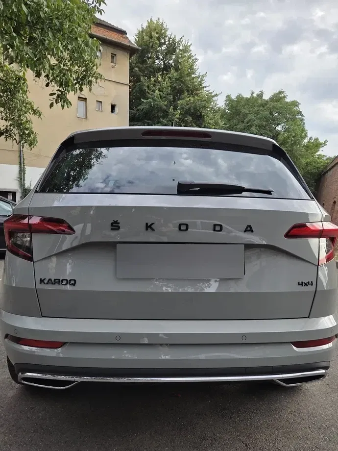 Škoda Karoq 2.0 TDI SCR 4x4 DSG Sportline — imagine 9
