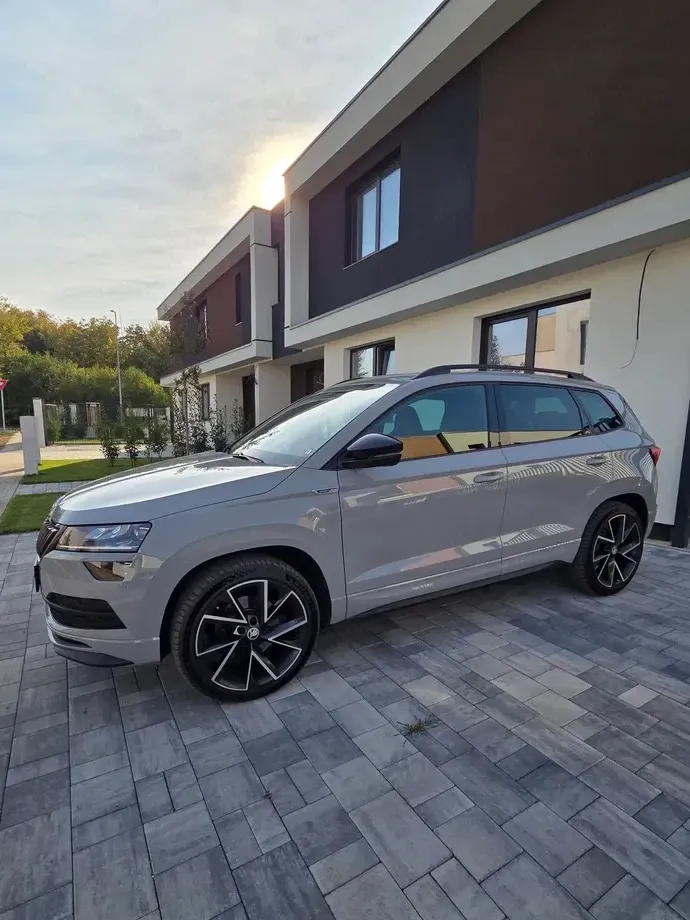 Škoda Karoq 2.0 TDI SCR 4x4 DSG Sportline — imagine 4