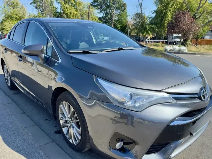 Toyota Avensis III