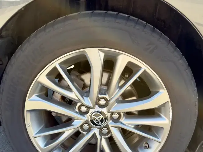 Toyota Avensis III