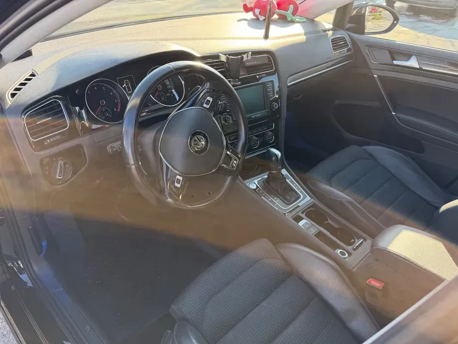 Volkswagen Golf VII — imagine 10