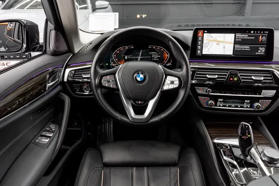 BMW Seria 5 G30/G31 540i xDrive Aut. Luxury Line — imagine 10