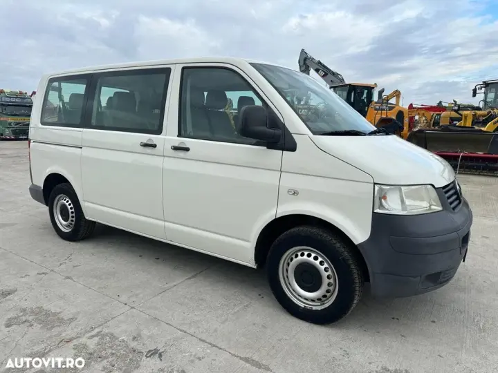 Volkswagen Transporter Caravelle Trendline Scurt