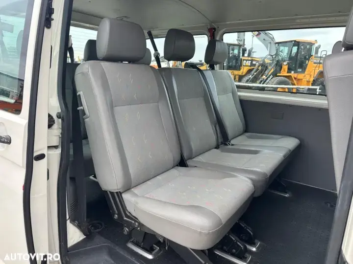Volkswagen Transporter Caravelle Trendline Scurt