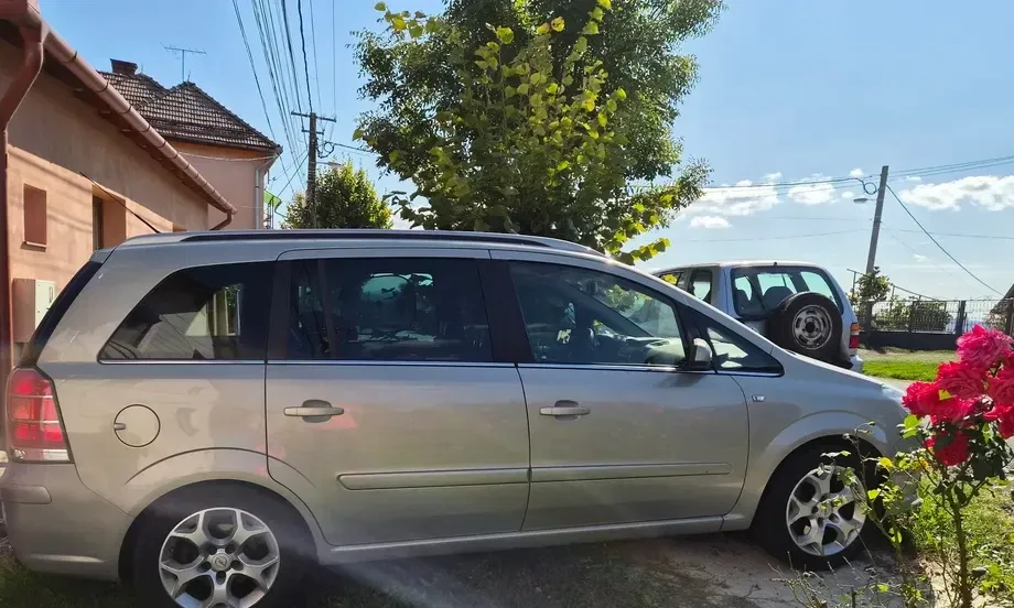 Opel Zafira B — imagine 3