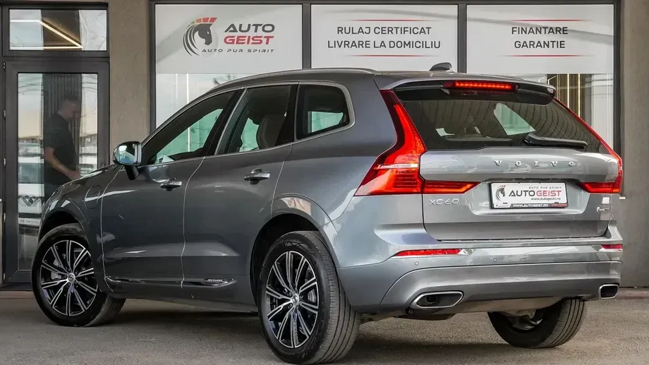 Volvo XC 60 II Recharge T6 Twin Engine eAWD Inscription Expression — imagine 4