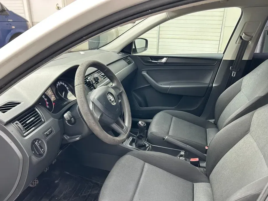 Škoda Rapid — imagine 10